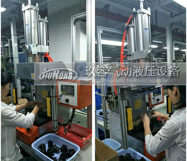 半弓形臺式氣液壓力機在壓電器插頭作業(yè)上的應用場景圖 半弓形臺式氣液壓力機在壓電器插頭作業(yè)上的應用場景圖