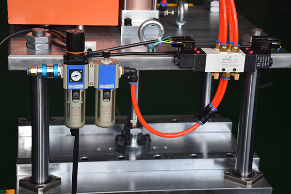 玖容氣液增壓缸的氣液處理器 玖容氣液增壓缸的氣液處理器