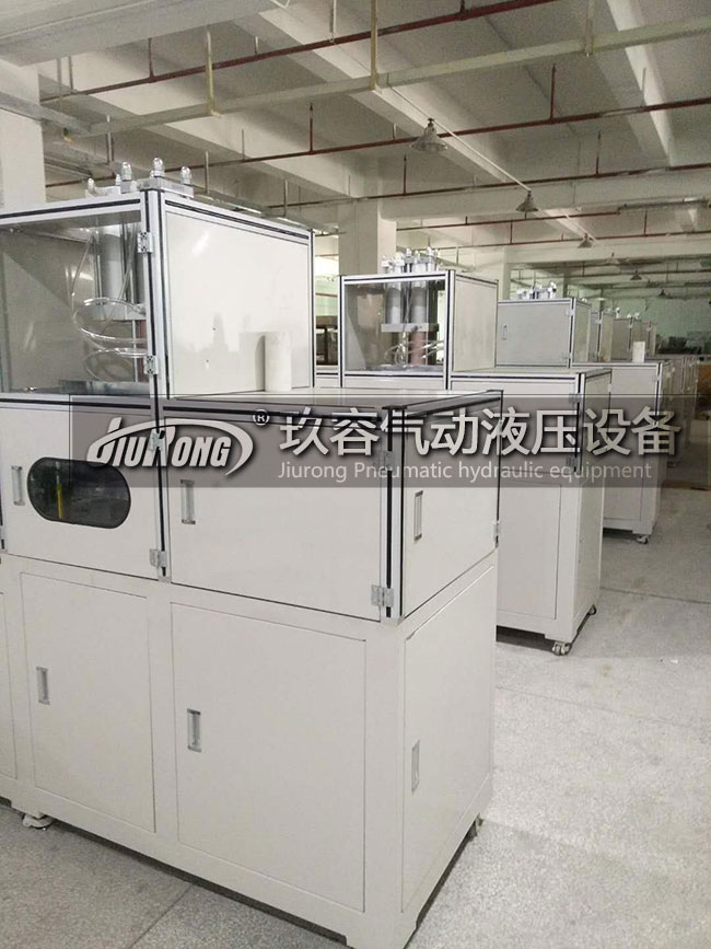 鋰電池極耳成型機(jī)(自動(dòng)入殼機(jī)) 鋰電池極耳成型機(jī)(自動(dòng)入殼機(jī))