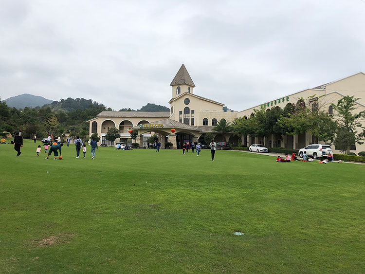 高爾夫練習(xí)場(chǎng) 高爾夫練習(xí)場(chǎng)