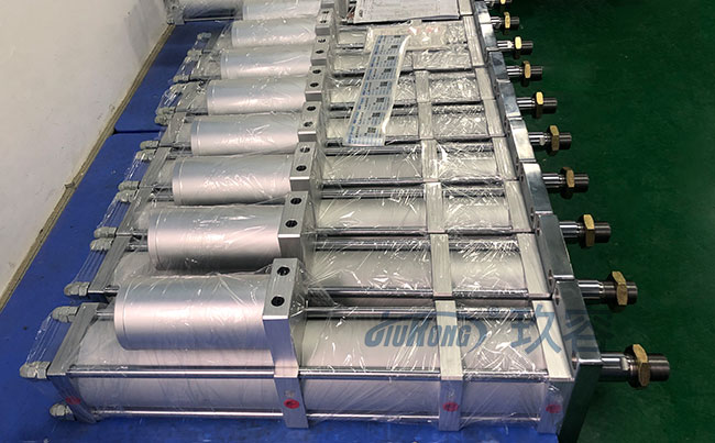 非標(biāo)定制的20噸快速型氣液增壓缸 非標(biāo)定制的20噸快速型氣液增壓缸