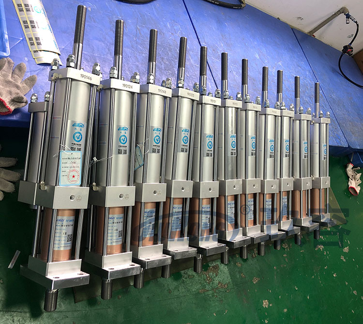 總行程可調(diào)增壓缸 總行程可調(diào)增壓缸