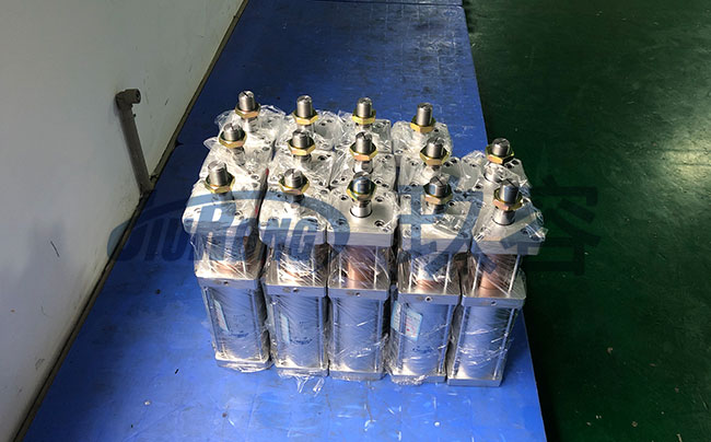 迷你型氣液增壓缸批量展示 迷你型氣液增壓缸批量展示