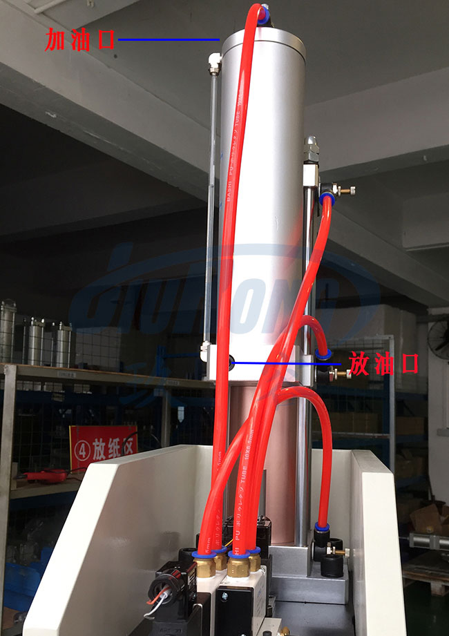 氣動液壓力機(jī)更換液壓油位置 氣動液壓力機(jī)更換液壓油位置